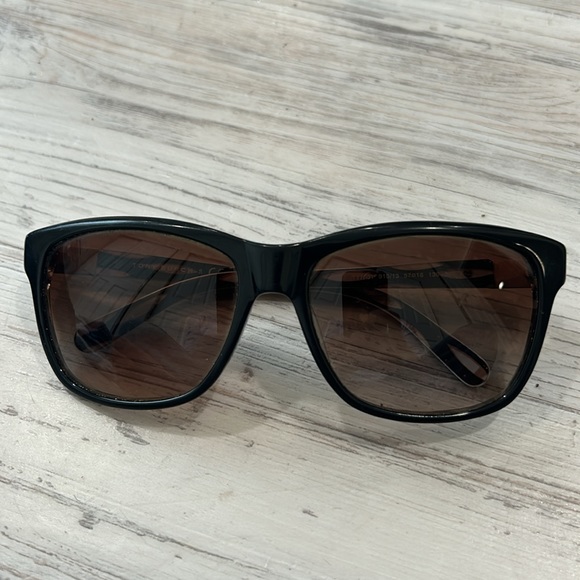 Tory Burch Sunglasses - Picture 6 of 6